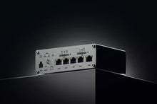 Charger l'image dans la galerie, Teltonika RUTX50 Routeur 5G Industriel Double SIM WiFi AC 4 ports LAN Gigabit 1 WAN